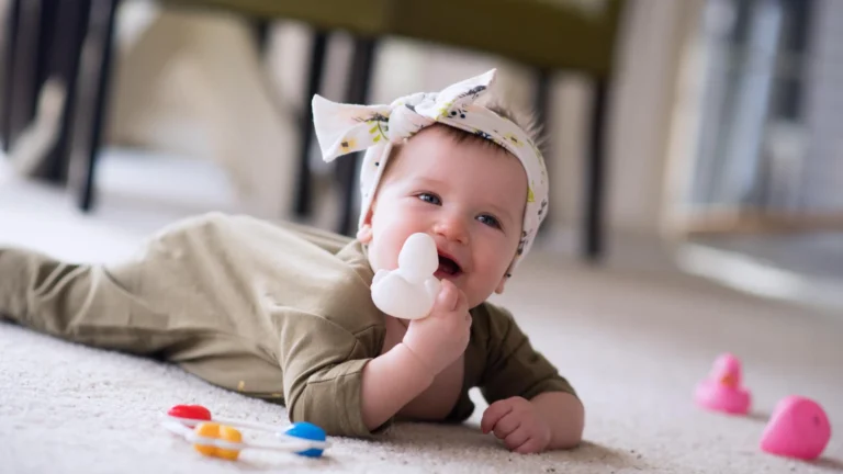 Dedetização com bebê em casa: é seguro?